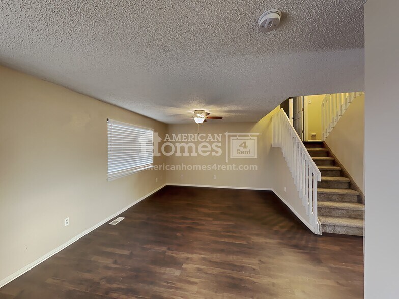 Building Photo - 11468 River Run Pky