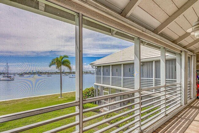 Building Photo - 1071 Sugar Sands Blvd