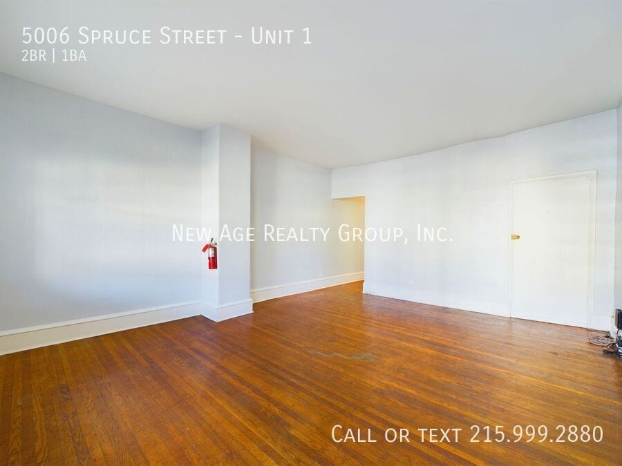 Building Photo - 5006 Spruce St