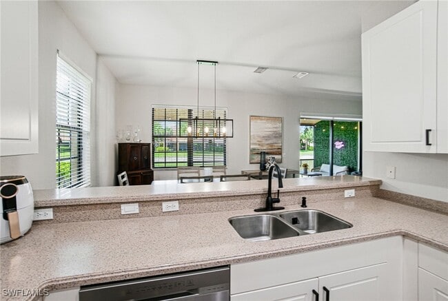 Building Photo - 7585 Bristol Cir