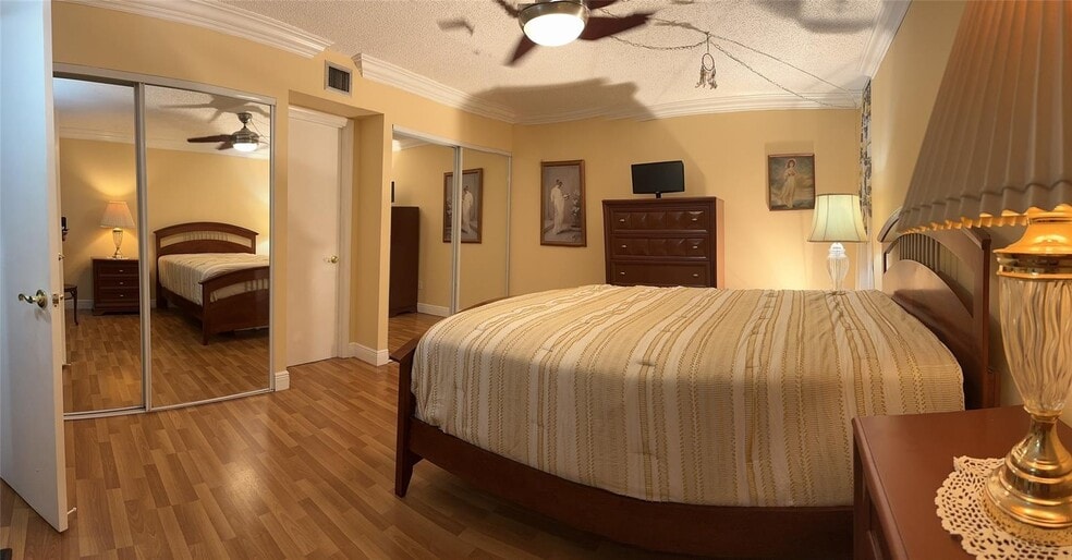 Building Photo - 6800 Cypress Rd