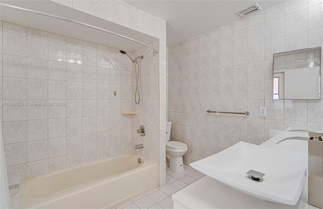 Building Photo - 11580 SW 92nd St