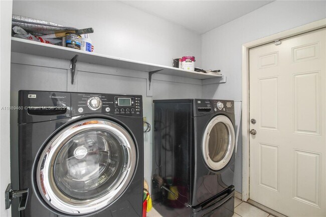 Building Photo - 5191 NW 2nd Terrace