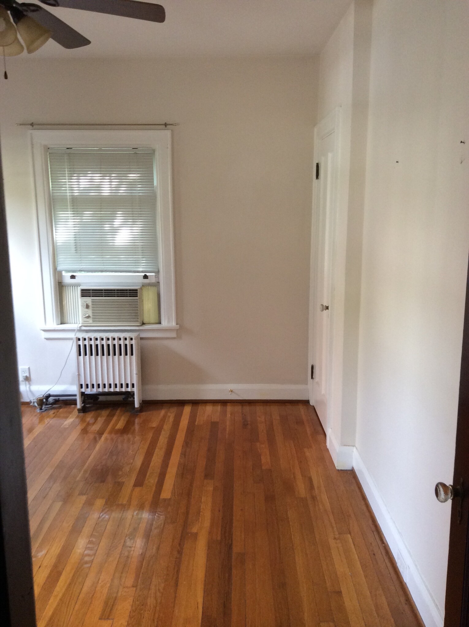 Building Photo - 1070 Delta Ave