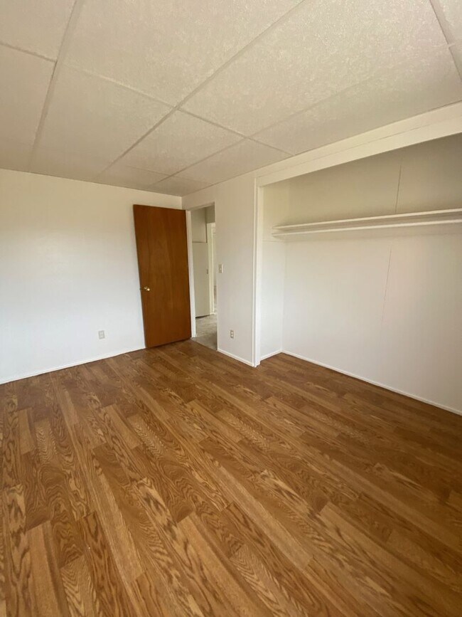 Building Photo - AVAILABLE NOW $200 off First Month Rent