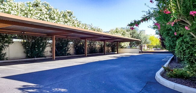 Building Photo - 7910 E Wilshire Dr
