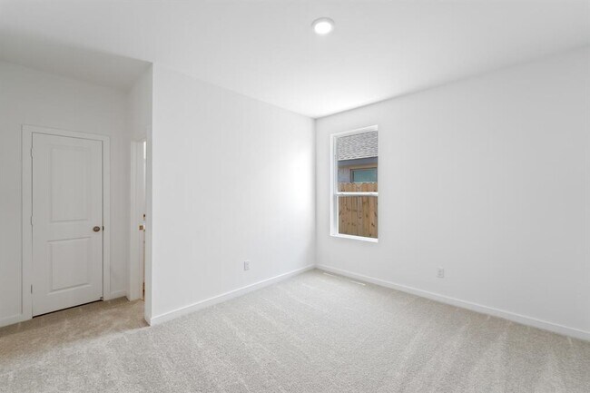 Building Photo - 22140 Juniper Crossing Dr