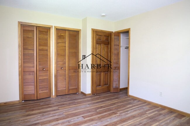 Building Photo - 3504 Ogden Ct NE