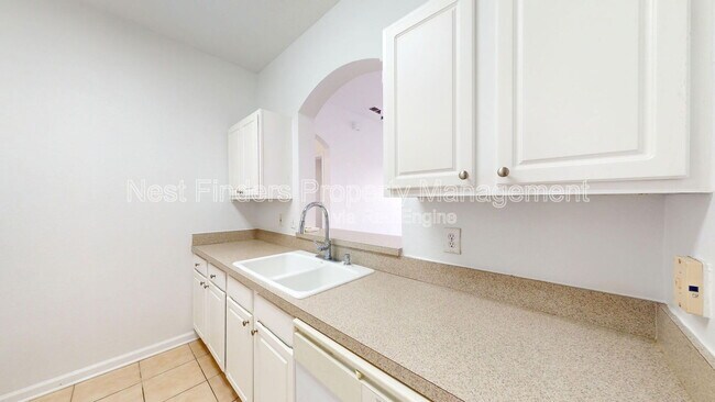 Building Photo - 7990 Baymeadows Rd E