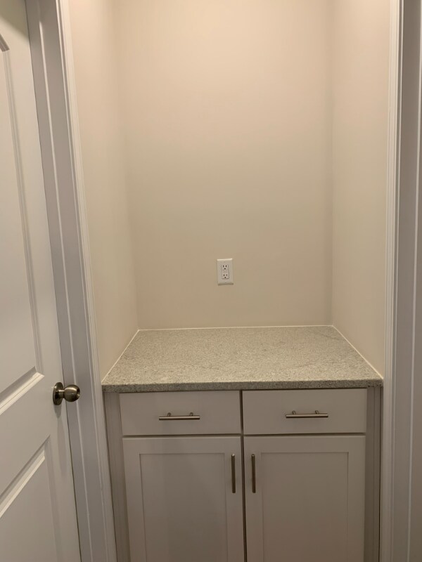 Building Photo - 12031Remarque Hill Rd