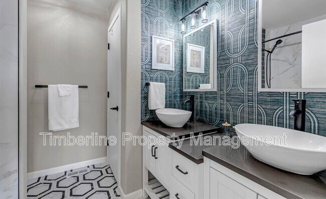 Building Photo - 5902 Chorus Heights