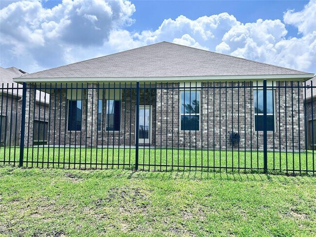 Building Photo - 24227 Brookdale Heights Pl