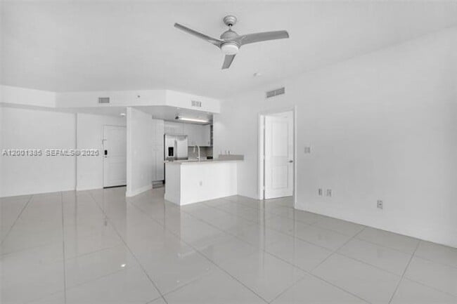 Building Photo - 7900 Harbor Island Dr