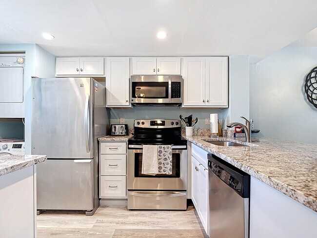 Building Photo - 8350 Estero Blvd