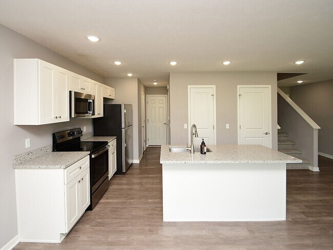 Building Photo - Charming 3-Bedroom Home in Quiet Omaha Nei...