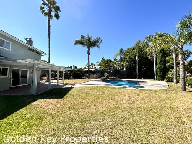 Building Photo - Welcome to this stunning 4-bedroom, 2.5-ba...