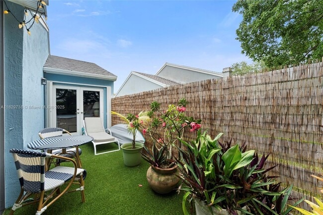Building Photo - 14610 SW 145th Pl