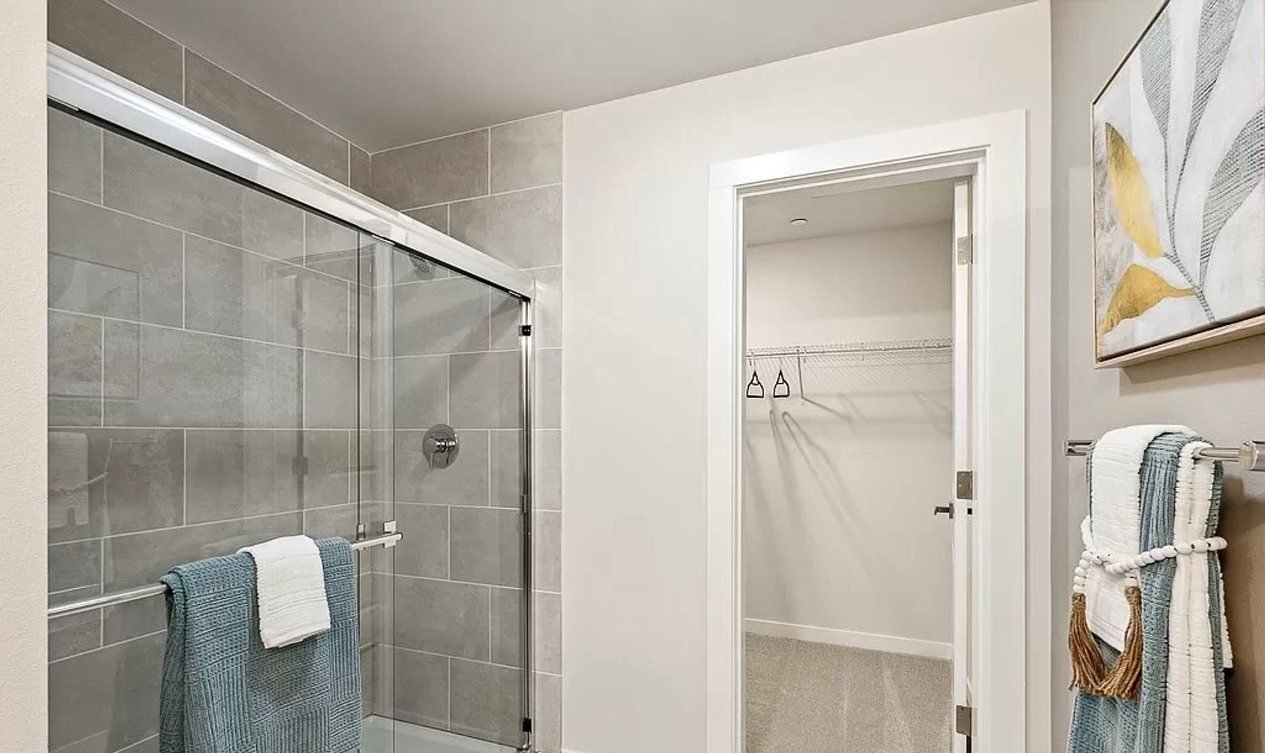 Building Photo - Brand New Townhome in Bothell