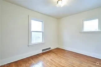Building Photo - 8606 Vineyard Ave