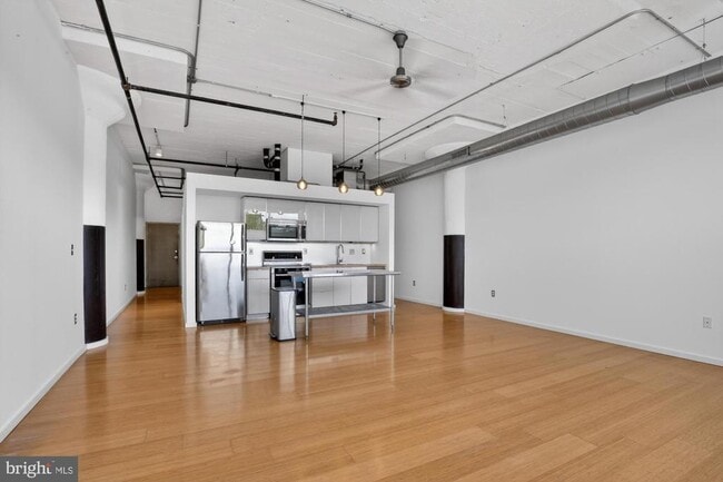 Building Photo - 1714 Memphis St