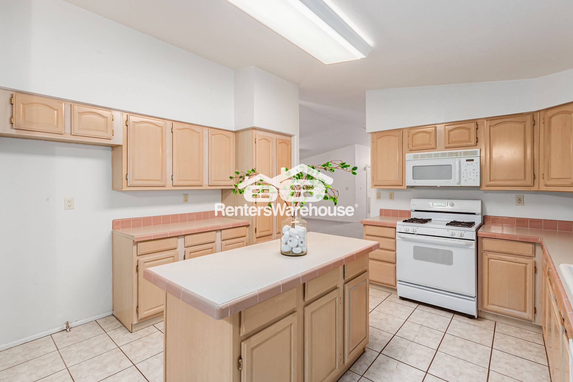 Building Photo - 29319 N 203rd Ave