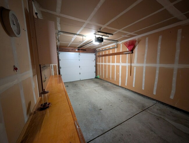 Building Photo - 1285 Antelope Ave
