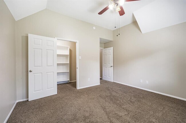 Building Photo - 15810 Cypress Hall Dr