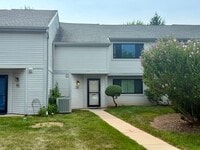 Building Photo - Spacious 3 Bedroom 2.5 Bath Townhome in Towamencin $2,400/month