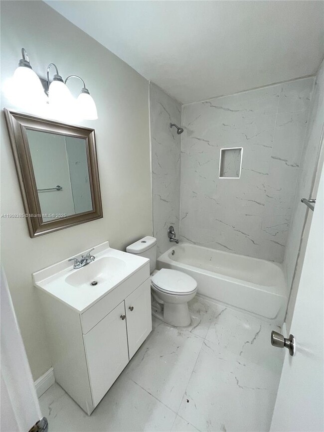 Building Photo - 6830 Tyler St