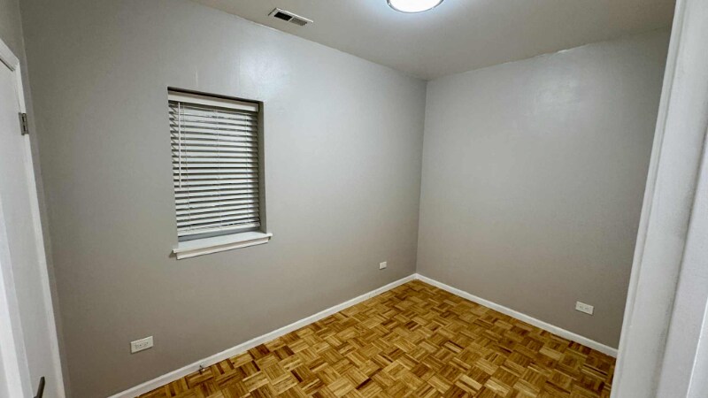 Building Photo - 1254 N Bosworth Ave