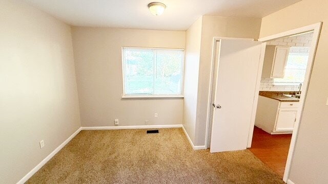 Building Photo - WARREN TWP - 4 BEDROOM TWO STORY WITH 2.5 BATHS AVAILABLE NOW!
