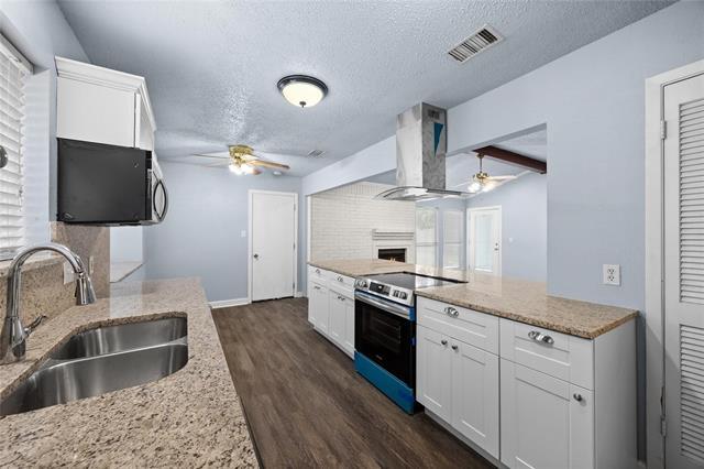 Building Photo - 2510 Wilmington Dr