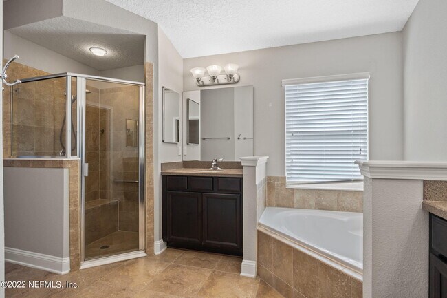 Building Photo - 2597 Cody Dr