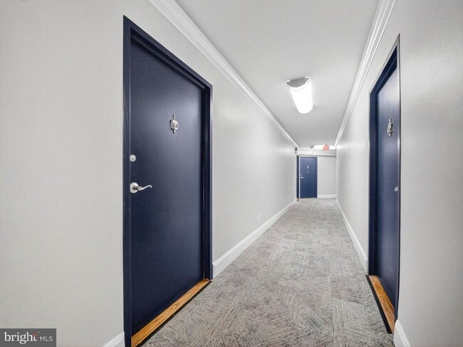 Building Photo - 1801 Clydesdale Pl NW