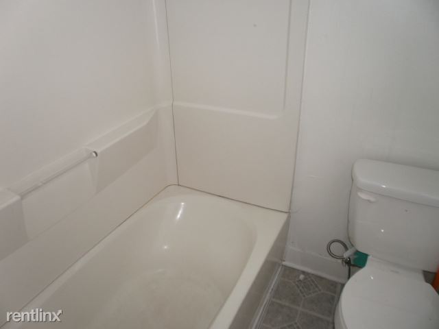 Building Photo - 2 br, 1 bath House - 2301 Mount Olivet Rd