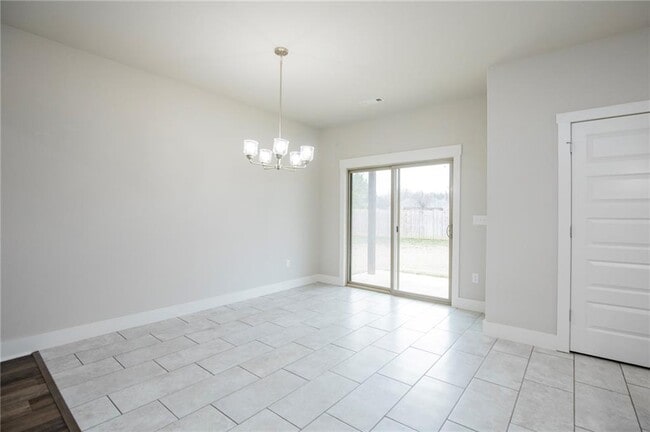 Building Photo - 437 Ramsey St