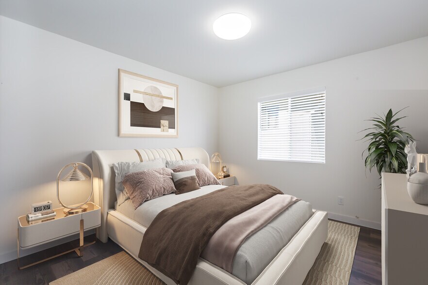 Bedroom 2 View 1 - 11481 Cumpston St