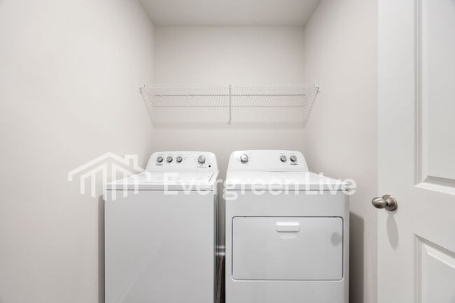 Building Photo - Coming Soon!