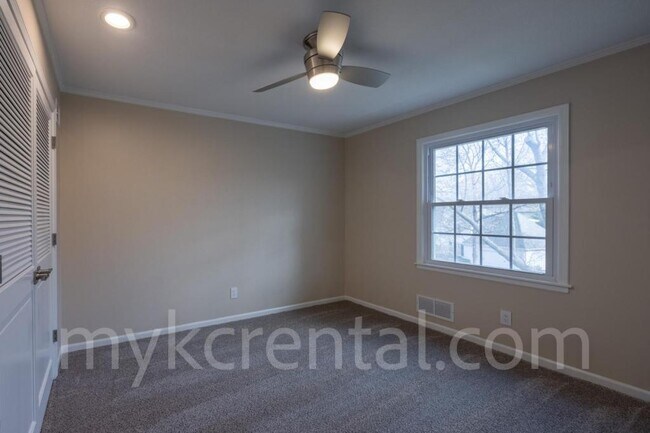 Building Photo - 12012 Ensley Ln