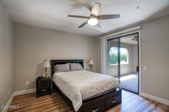 Building Photo - 15252 N 100th St