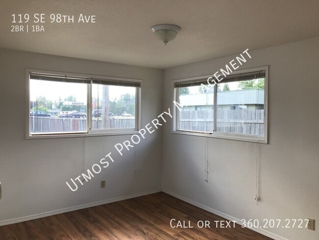 Building Photo - 119 SE 98th Ave