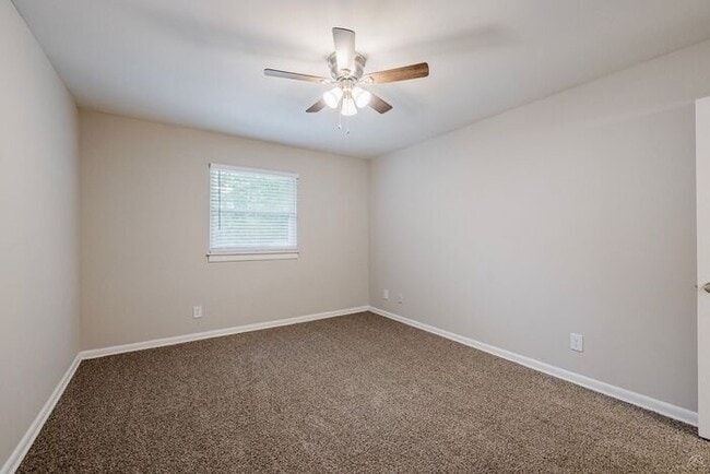 Building Photo - SPRING MOVE-IN SPECIAL - Reduced Rates on ALL Floorplans + Apply & Receive Approval by 02/28/26 e...