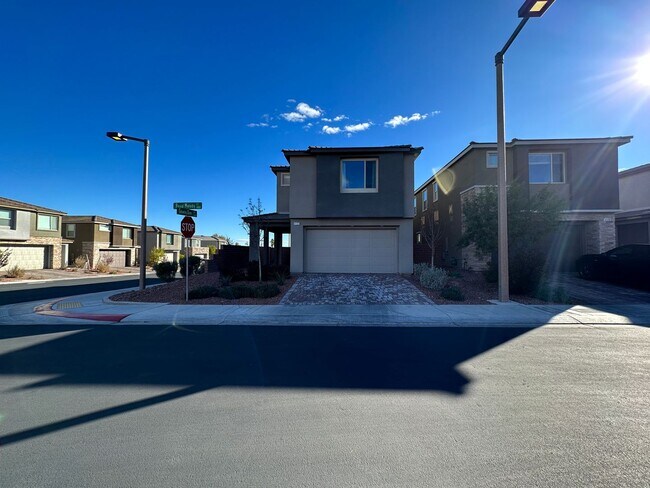 Primary Photo - Stonegate
