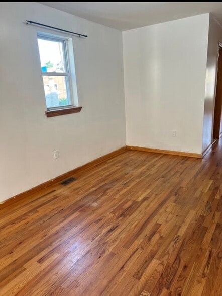 Building Photo - 41 Cleveland Ave