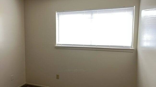 Building Photo - ONLY $1,395 PER MONTH FOR THIS SPACIOUS 3 BEDROOM, 1.5 BATHROOM UNIT LOCATED IN FALLON