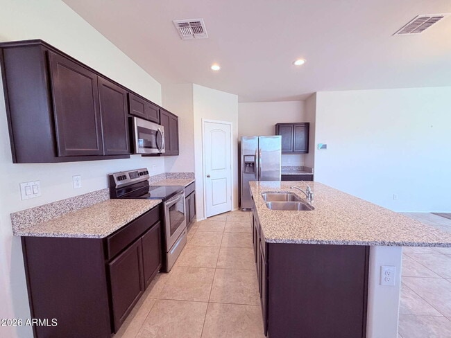 Building Photo - 4729 E Chromium Rd