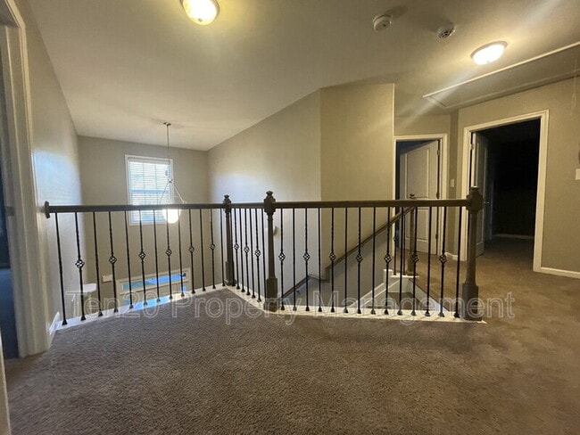 Building Photo - 236 Cedar Wy