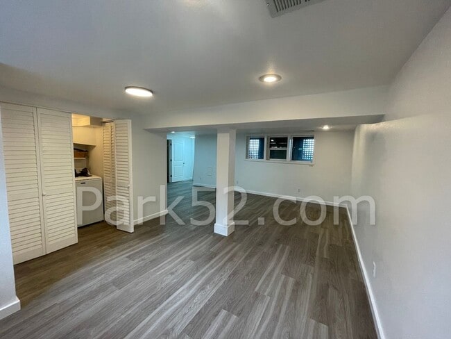 Building Photo - North Tacoma 4 Bed 2 Bath Single Family Home