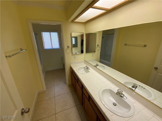 Building Photo - 3113 Port Side Dr