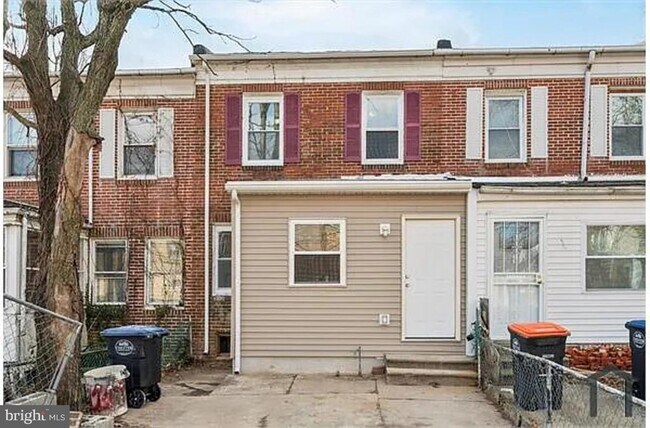 Building Photo - 1112 Johnson St